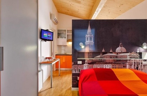 Favaro Veneto Apartment | Studios close Venice, cleaning and parking included