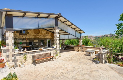 Monterosso Almo House | Stunning home in Monterosso Almo