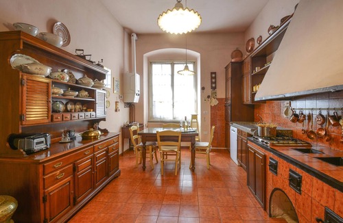 Sestri Ponente Apartment | Stunning apartment in Genova Sestri Ponente