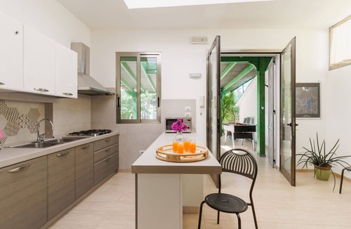 Specchiolla Villa | Stunning private villa for 5 people with A/C, TV and veranda, close to Ostuni