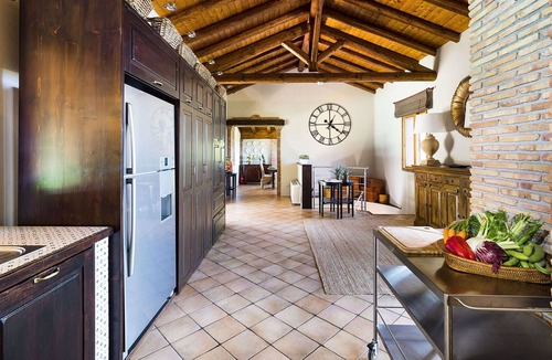 Viagrande Villa | Stunning private villa for 7 guests with WIFI, A/C, private pool, TV, terrace and panoramic view