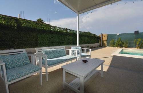 Comiso Villa | Stunning private villa for 6 guests with private pool, WIFI, A/C, patio and pets allowed