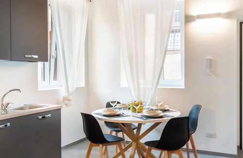 Carpenzago Apartment | Suite apartment on Naviglio Castel view with balcony