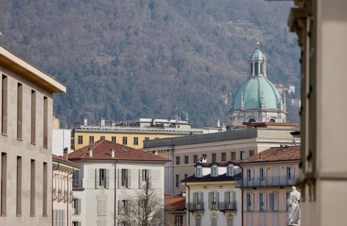 Como City Centre Apartment | Suite Cecilia by Piazza del Lago, Como Center