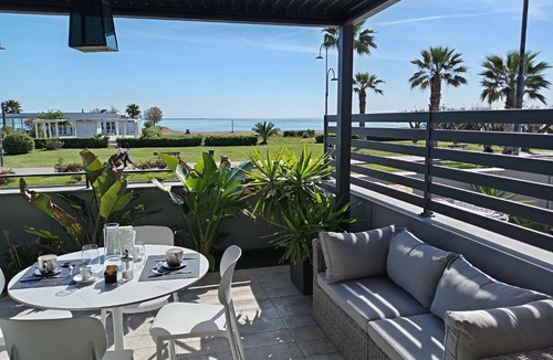 Porto Sant'Elpidio Apartment | SUITE CONTI 36 terrazza sul mare 2lettini e ombrellone