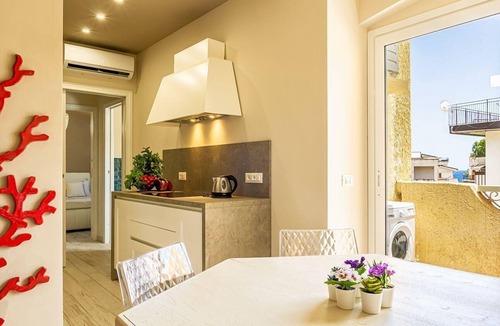 Recanati Apartment | Suite Isavi in Giardini Naxos