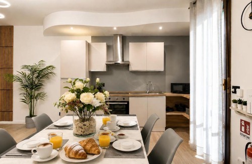 Montegrotto Terme Apartment | Suite Panorama Terme - WiFi Veloce - Free Parking