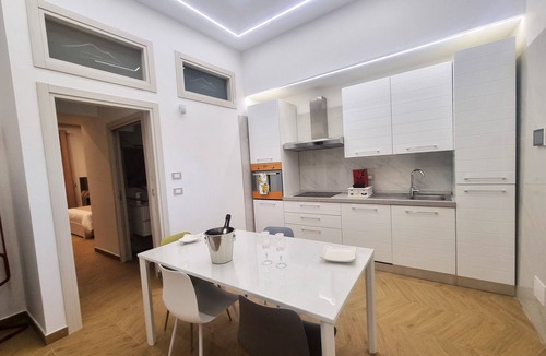 Sant'Antonio Abate Bed & Breakfast | Suite with private relaxation area, mood lighting, and music – near Pompeii.