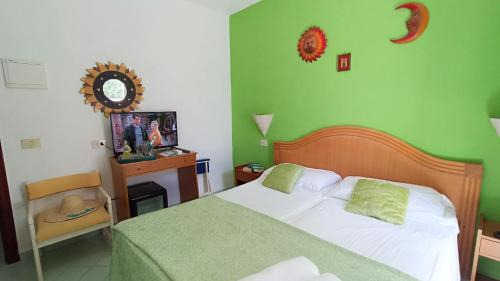 Forio Bed & Breakfast | Summer Vibes B&B