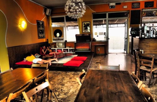 Marebello Hostel | Sunflower Beach Backpacker Hostel