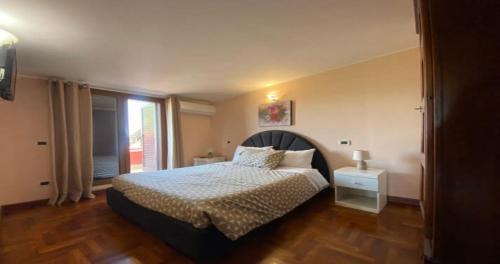 Monterotondo House | Sunnyhill Home