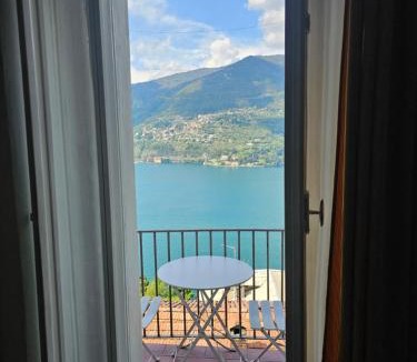 Blevio Apartment | Sunset Lake Como con balcone vista lago