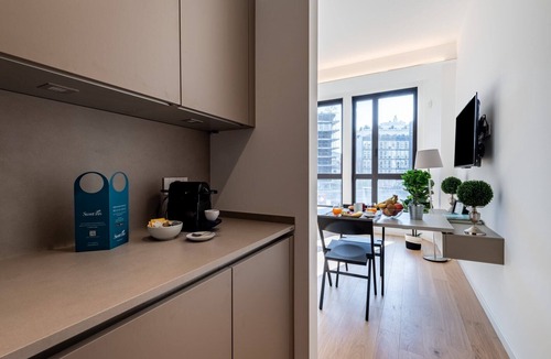 San Babila Apartment | Sweett | Central Tower V