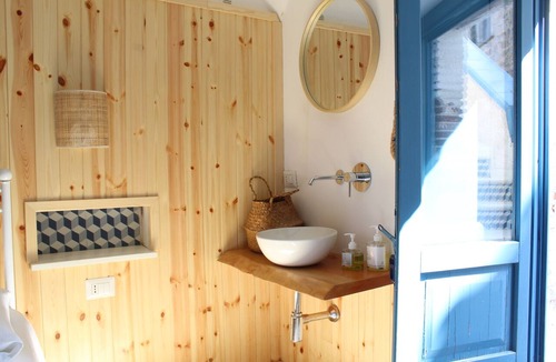 Castel Morrone House | Terra Muronis