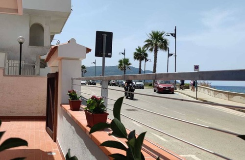 Santa Maria di Castellabate House | The House is located directly beside the sea and beach; it has a private big pat