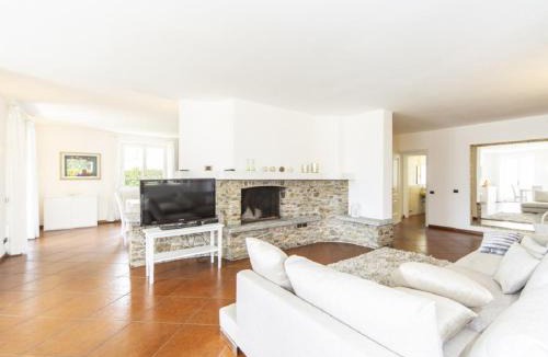 Tremezzo Villa | The Olive Grove