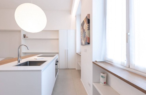 Stadera Apartment | The studio flat located in Viale Giovanni da Cermenate 54, Milan, is an elegant and modern space on the mezzanine floor, perfect for accommodating 1 to 2 people.The room is bright and well furnished, with a contemporary design that creates a cosy and fun