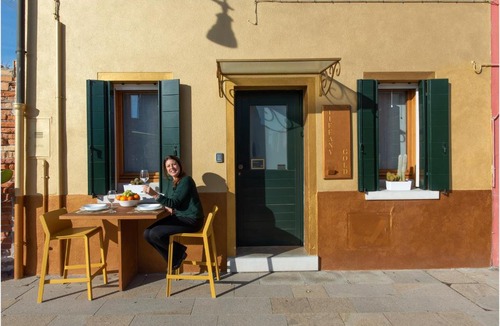 Burano House | TIFFANY GOLD