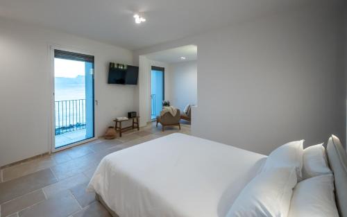 Marina di San Vito Bed & Breakfast | Trame Suites