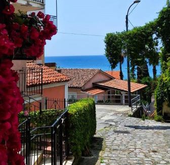 Fiumicello Santa Venere House | TreMetriSopraAlMare