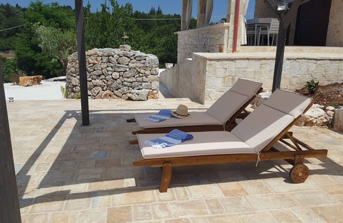 Putignano Villa | Trulli Parco Grande, panoramic residence with pool in Putignano