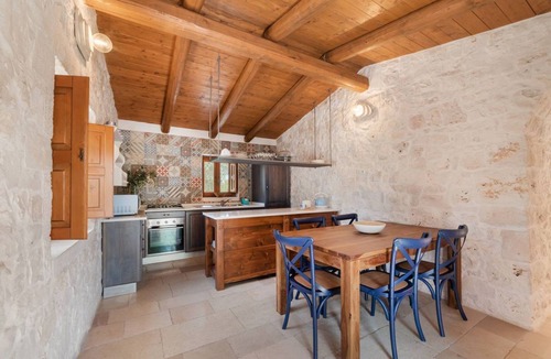 Castellana Grotte Villa | Trullo Fantastico - Authentic Trullo with large private pool and air con