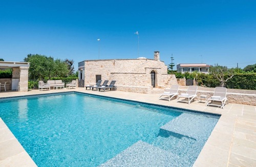 Ostuni Villa | Trullo Giuseppe by Rentbeat