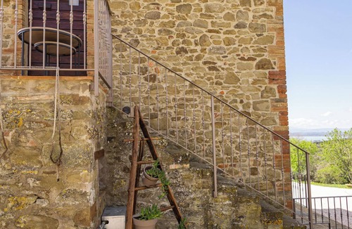 Passignano sul Trasimeno Apartment | Turret- Room with breathtaking lake view