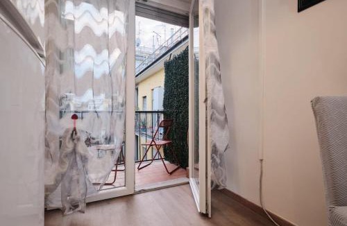 Cinecitta Apartment | Tuscolana White Apartment