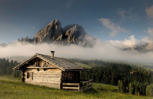 San Martin de Tor Apartment | Tyrolean style three-room apartment