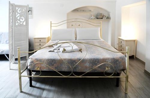 Old Town Cisternino House | Unda Maris