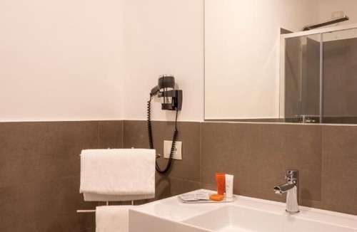 Ancona Hotel | V Hotel