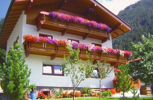 Maurach Apartment | Vacation apartment 1st floor - House Birkenheim