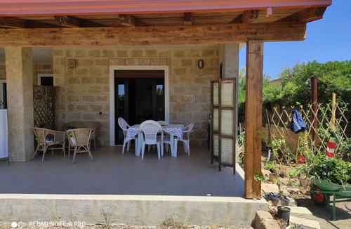 Isola di Capo Rizzuto House | Vacation apartment in a villa between the sea and the lighthouse
