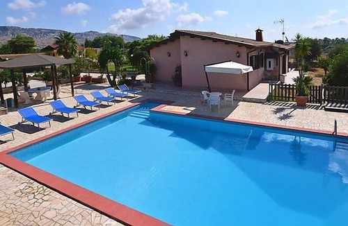 Solarino House | Vacation home Eureka in Floridia - 6 persons, 3 bedrooms