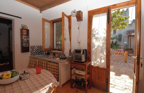 Donnafugata House | Vacation Home in Santa Croce Camerina with 2 bedrooms sleeps 6