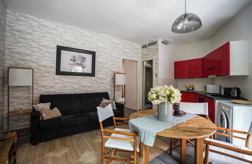 Trionfale House | Vatican Essence