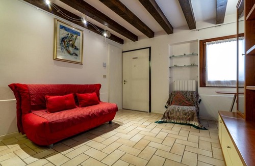 Castello Apartment | Veneziacentopercento Gorne Apartment