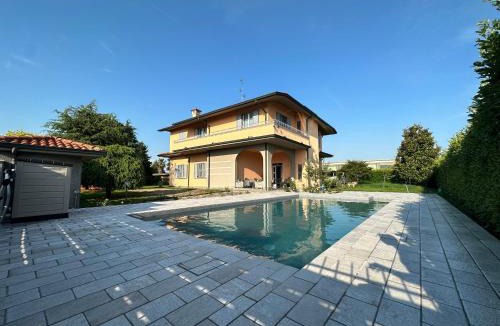 Cassano d'Adda Apartment | Villa 2