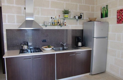 Manduria House | VILLA AMICORUM WEST and EAST, pool 10 x 4 m