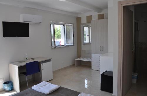 Scalea House | Villa Angela
