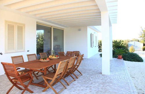 Melissano Villa | Villa Bianca - Four Bedroom Villa, Sleeps 12