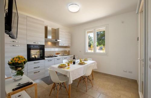Torre Pali Apartment | Villa Bianca