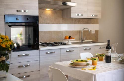 Torre Pali Apartment | Villa Bianca