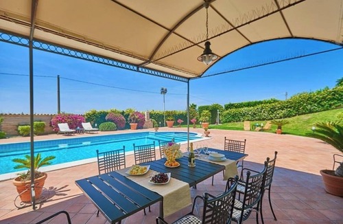 Lentini Villa | Villa Cadinira