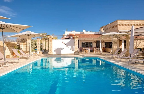 Salve Villa | Villa 'Camera 2' with Sea View, Private Pool and Wi-Fi