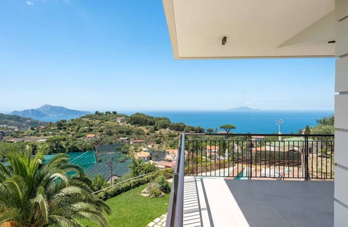 Schiazzano House | Villa Cantuccio by Fantasia Villas