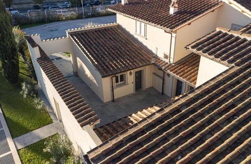 Novoli - San Donato Apartment | Villa Carobbi Apartments Florence