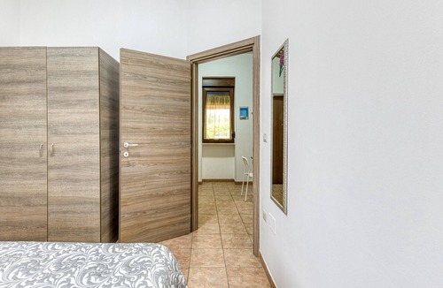 Torre San Giovanni Villa | Villa "Cod 4 - Lavanda a 700 m dalla Spiaggia" with Private Garden & Wi-Fi