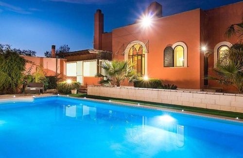Casarano Villa | Villa Dana , fully refundable with voucher*: An elegant and welcoming villa situated in a quiet location, a few minutes from the town center, with Free WI-FI.